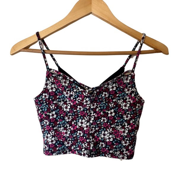 Hollister Tops - Hollister spaghetti strap crop top